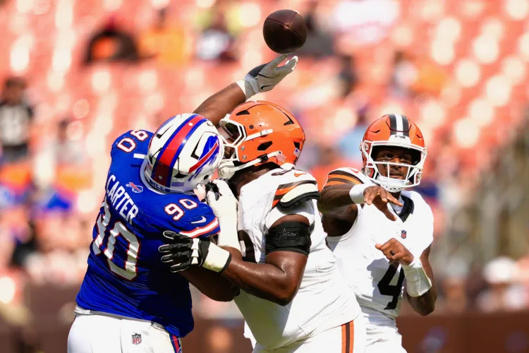 Deshaun Watson named Cleveland Browns starting QB